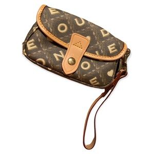 Dooney & Bourke Wristlet
